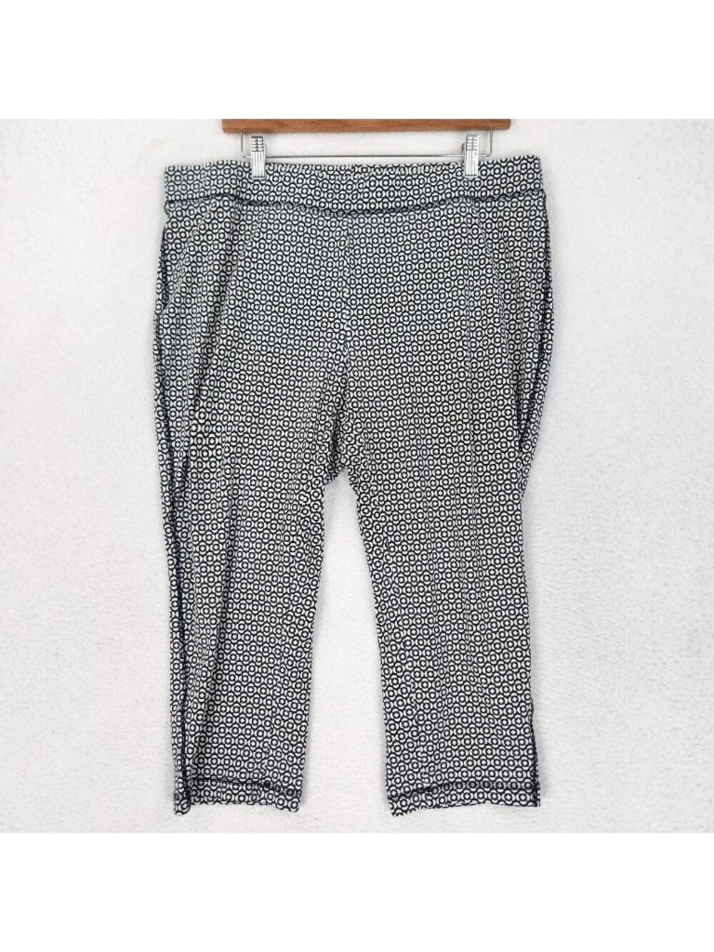 Talbots Pants Womens 2X Gray Geometric Print High Rise Capri Stretch Casual